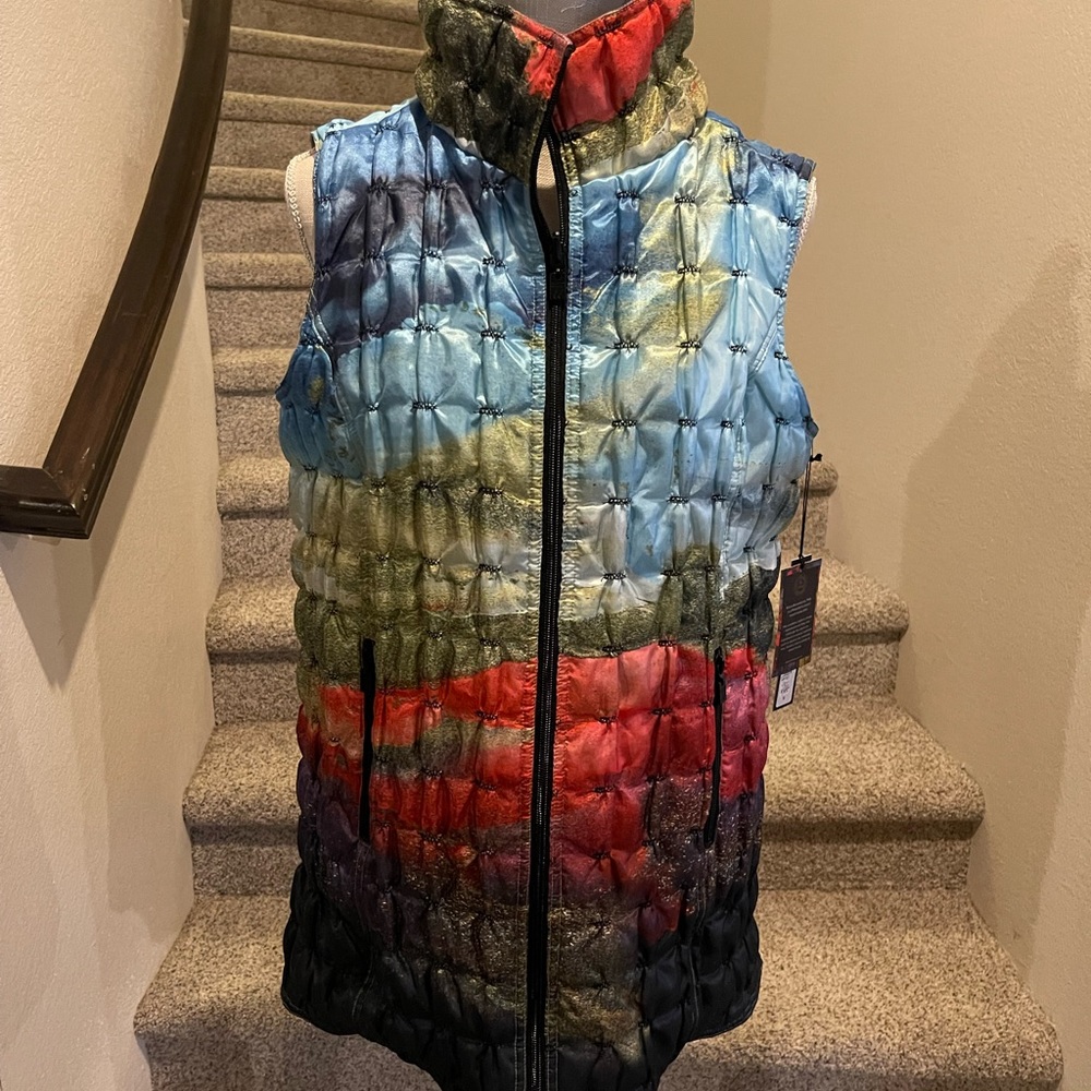 NWT REVERSIBLE Inspired By Art Vest